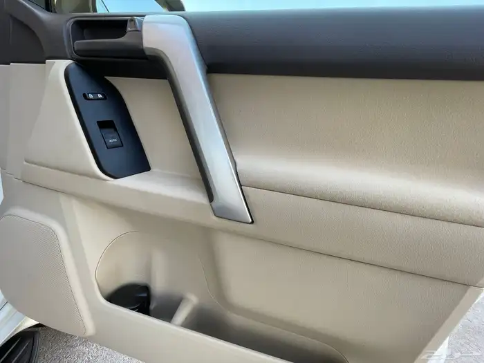 تويوتا- برادو-2022-TXL-نص فل - بنزين-V6-قمه النظافه 24