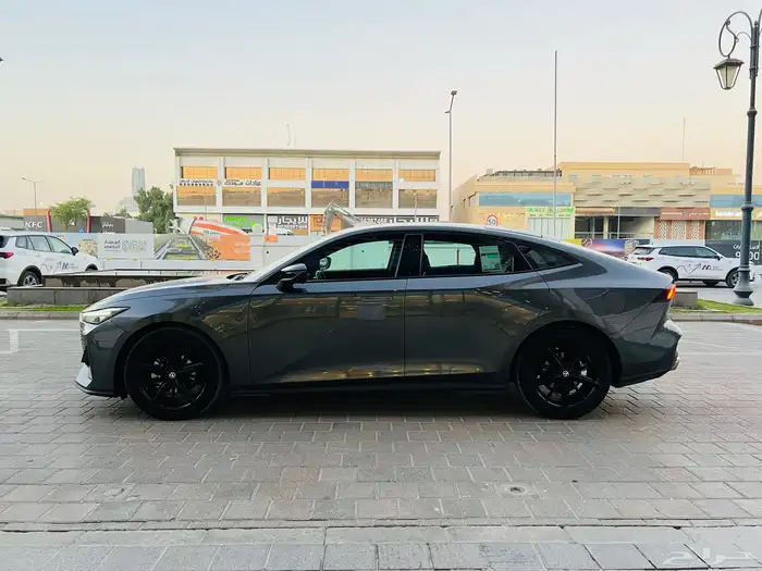 شانجان يوني في 2023 12