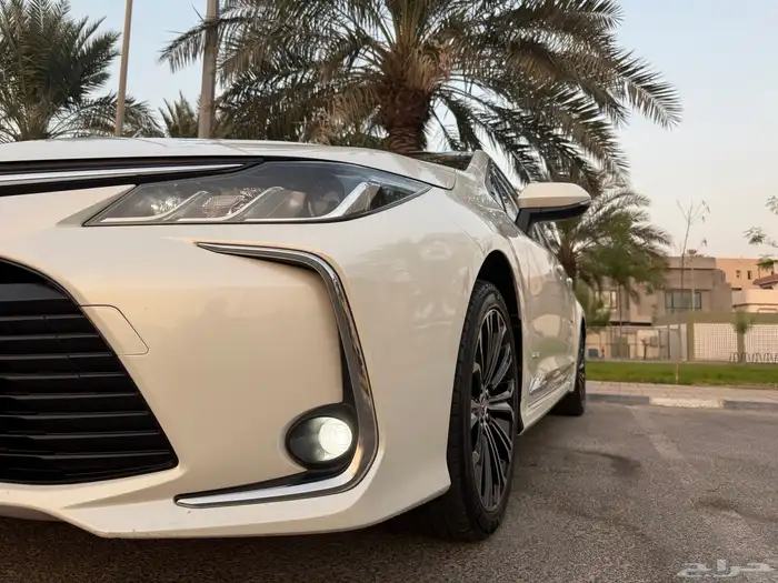 للبيع كورولا بحالة ممتازة جدا 10