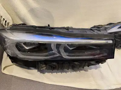 للبيع شمعة BMW730 2022 وشمعة لكزز NX350 2025 index