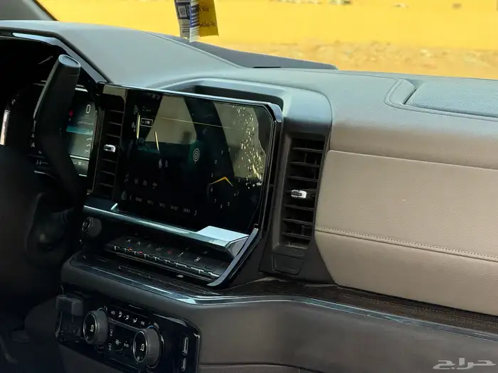 شفروليه سلفرادو 2023 LT ممشى (42) الف 12