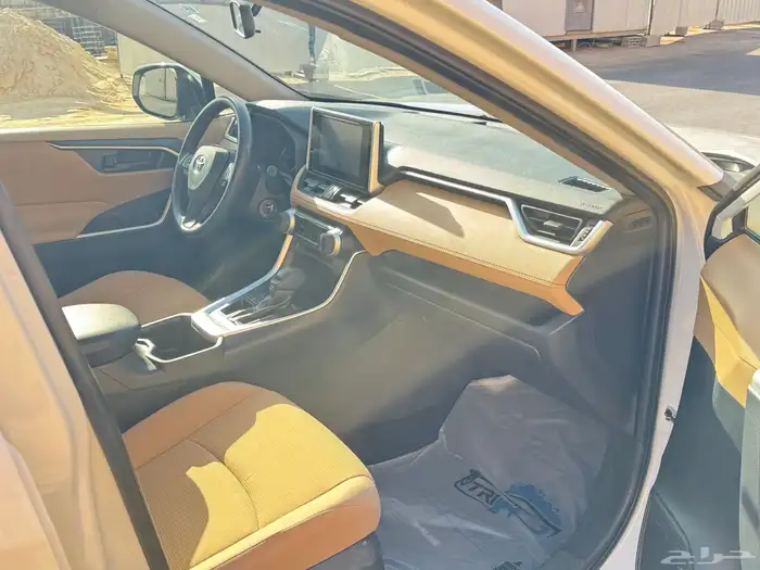 تويوتا راف فور 2023 ممشي 26 الف 13