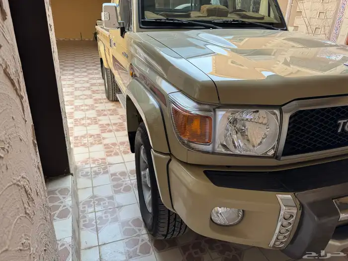 للبيع شاص تويوتا 2016 1