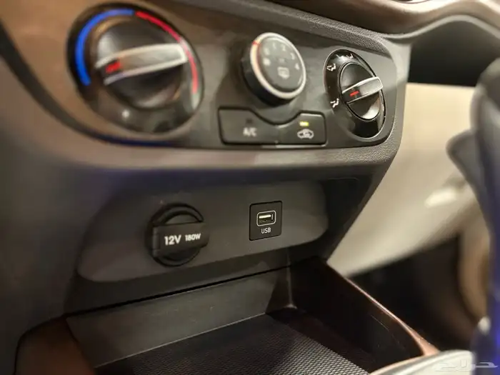 للبيع هيونداي i10 2023 فضي نظيفه 28