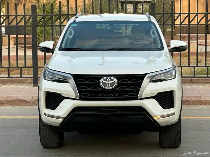 تويوتا فورشنر موديل 2022 سعودي دبل 6