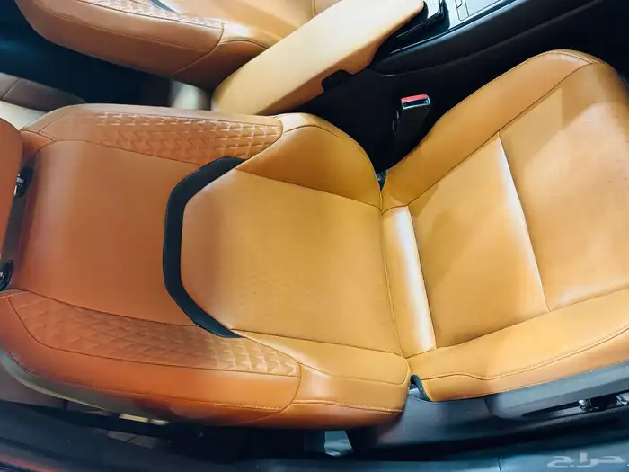 لكزس 2019 UX 200 سعودي ( بحاله ممتازه) 14