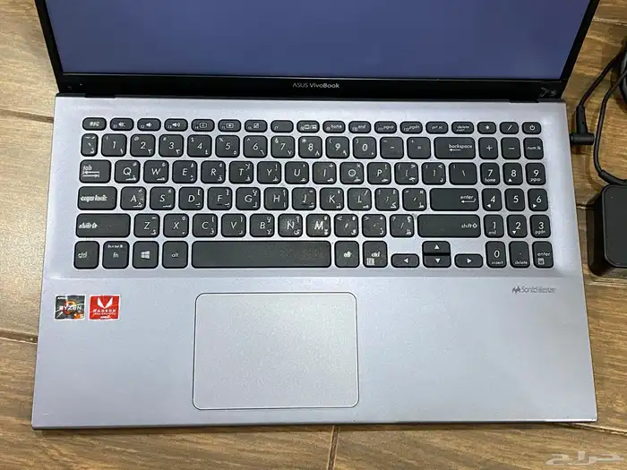 لابتوب Asus VivoBook 15 بحالة ممتازة للبيع 2