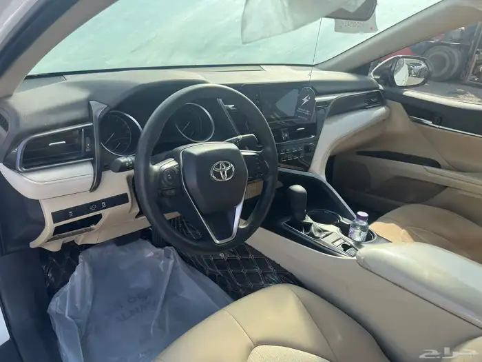 كامري 2023 LE مصدوم استاندر 16