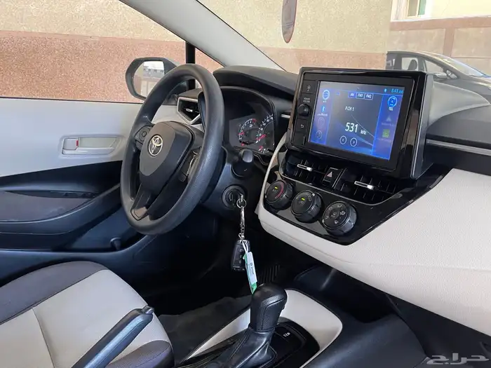 البيع كرولا مخزن بحالة الوكالة أربع سلندر 31