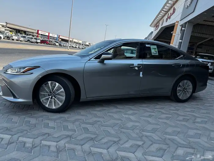 لكزس ES250 موديل 2025 2