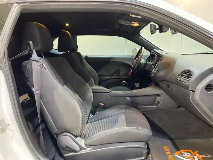 دودج شالنجر 2017 عداد 85الف فقط بحاله ممتازه جدا 19