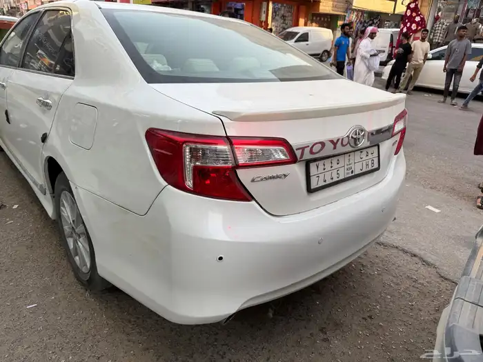 Toyota camary 2013 full oftion 4