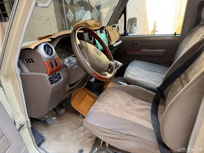 للبيع شاص تويوتا 2016 16