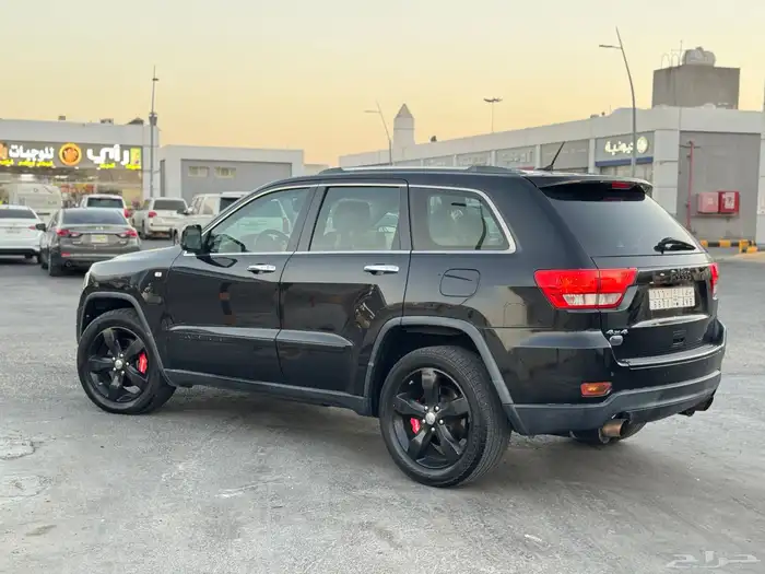 جيب شروكي 2013 فل الفل RT 3