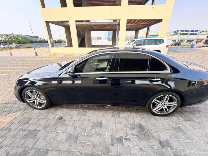 مرسيدس بنز E300(فل كامل) 3