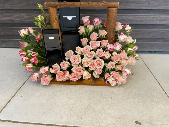 منسق ورد وهدايا 8