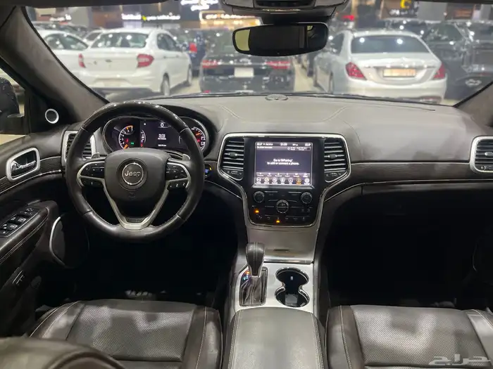 جيب جراند شيروكي موديل 2018 11