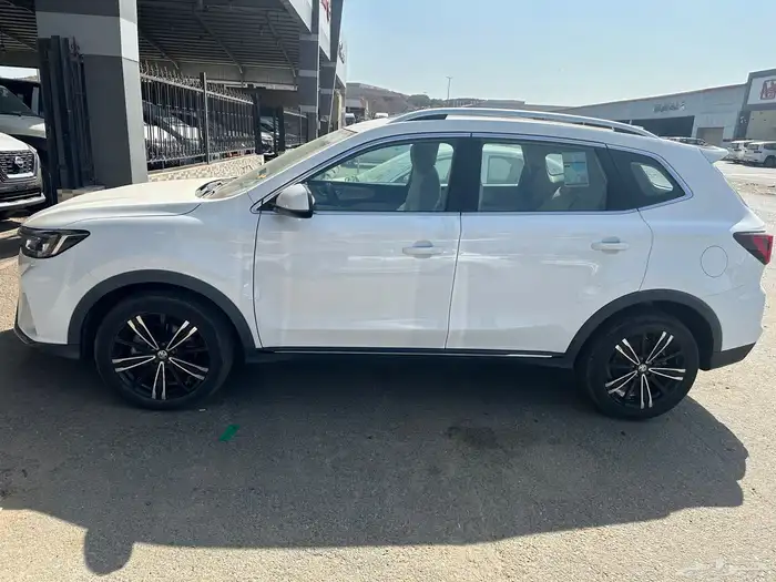 ام جي RX5 كمفورت 2023 ابيض رمادي الناغي عرض خاص 3