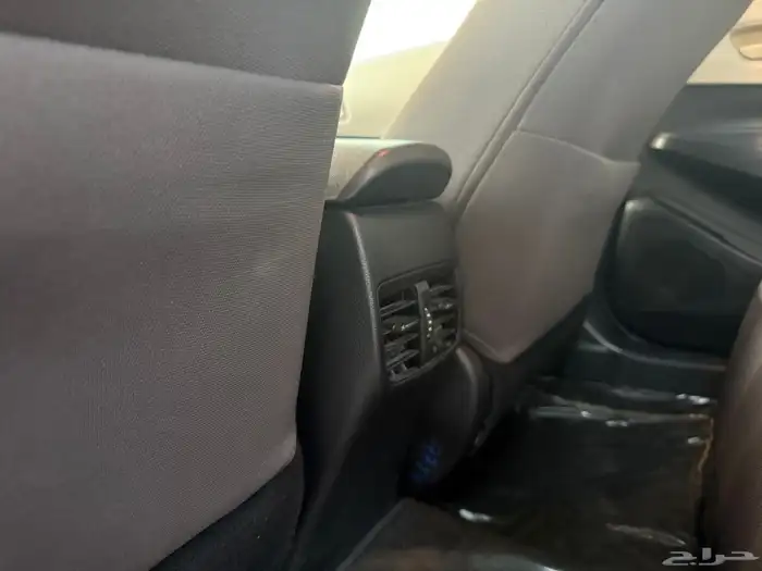 للبيع كورولا بحالة ممتازة جدا 18