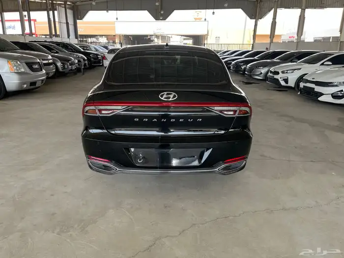 ازيرا 2020 وارد كوريا 3.3 4