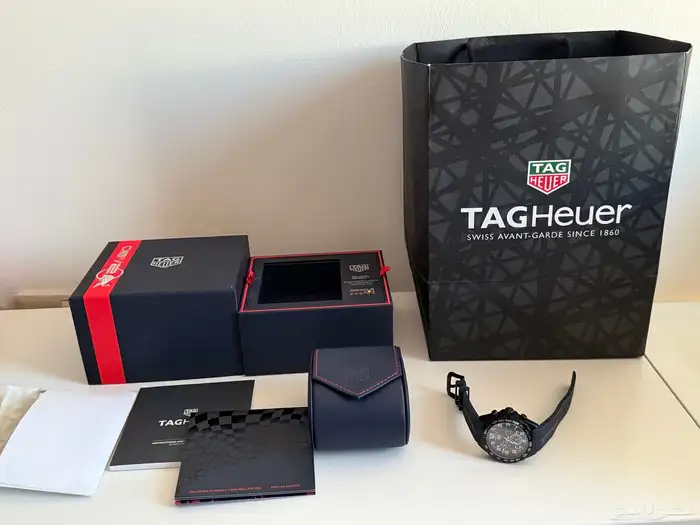 ساعة تاغ هوير اصدار ريد بول اصدار محدود - مستعمله 0