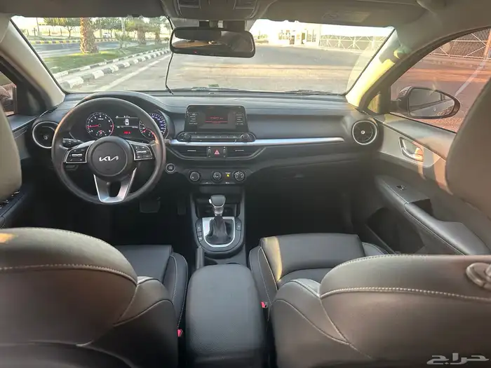 كيا كي 3 بنزين 2022 19
