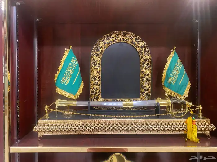 دروع تذكاريا وهدايا مدرسية 8