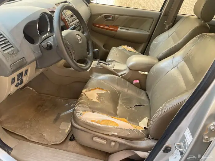 سيارة فورتشنر موديل 2010 للبيع 6 سلندر 5