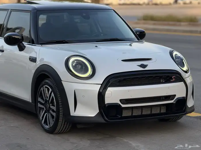 ميني كوبر S 2023 على الضمان 1