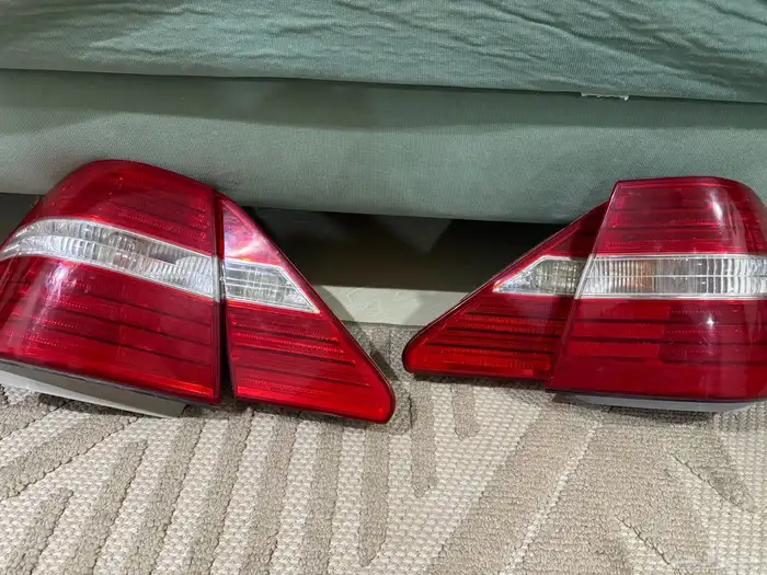 للبيع اسطبات طقم اصلي لكزس 430 مديل 2004-2006 0