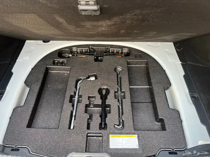 لكزس ES اف سبوارت 2022 37