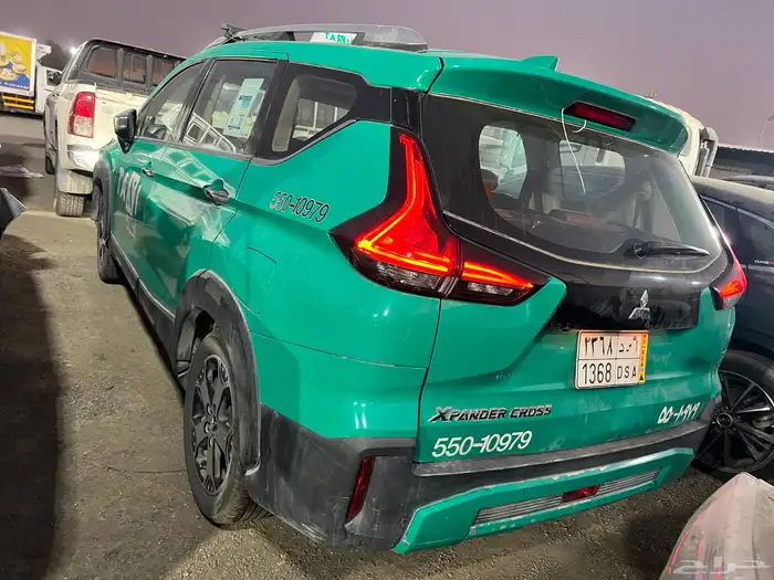 ميتسوبيشي اكسباندر كروز 2023 فل كامل مصدوم 9