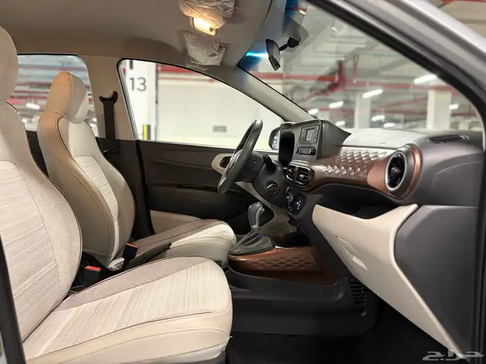 للبيع هيونداي i10 2023 فضي نظيفه 22