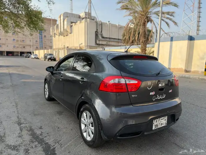 كيا ريو هاتش باك 2014 5
