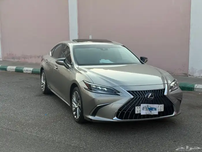 لكزس_ES300H_2022 5