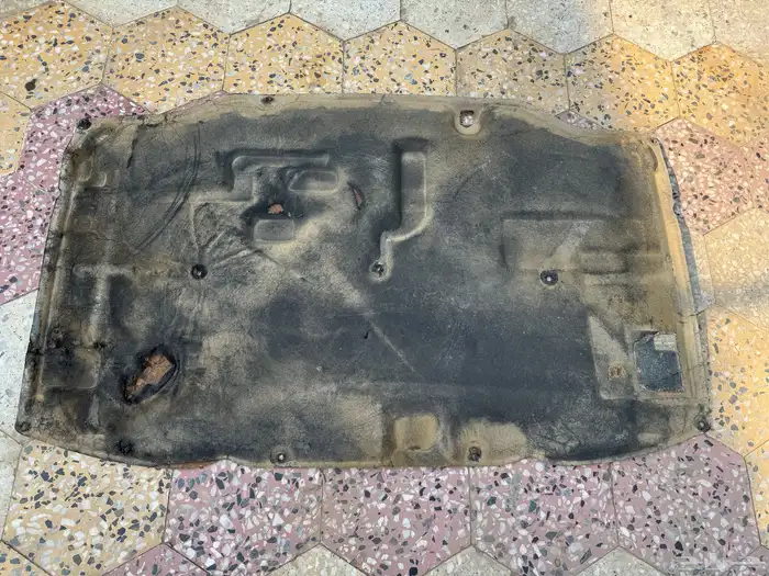 بطانه كبوت لاندك روزر 2006 2