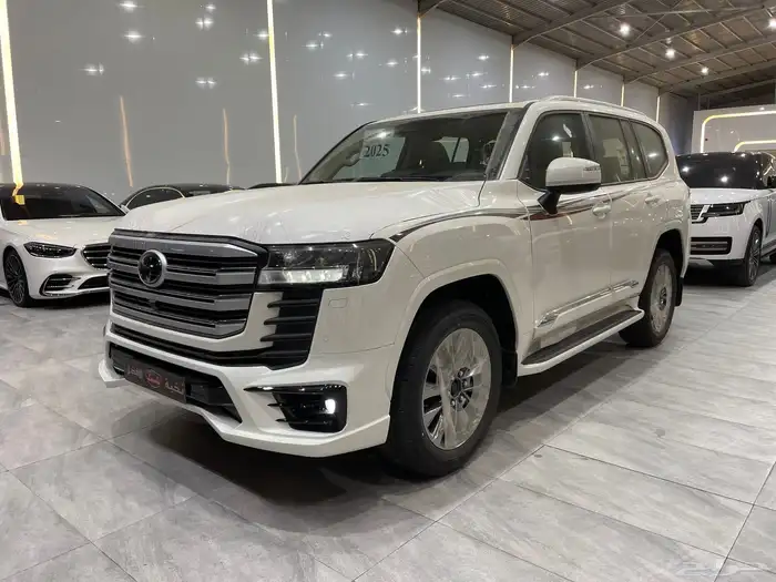 لاند كروزر جى اكس آر L5 بريمى 2025 1