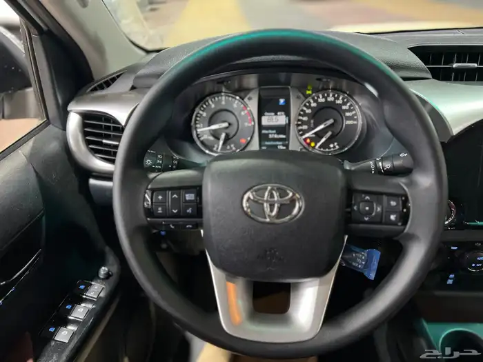 تويوتا   هايلوكس غمارتين دبل بنزين توماتيك2025 جديد 138.000 21