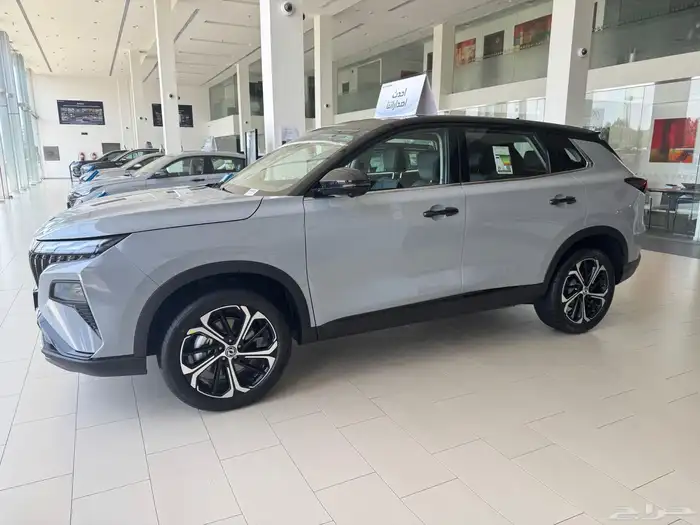 سيارة دونج فينج هيوج 2025 4