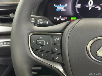 لكزس UX 2024 index