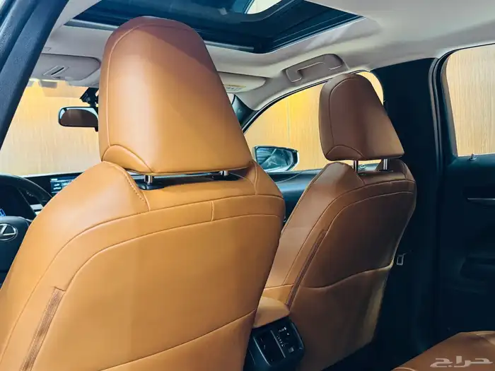 لكزس 2019 UX 200 سعودي ( بحاله ممتازه) 10