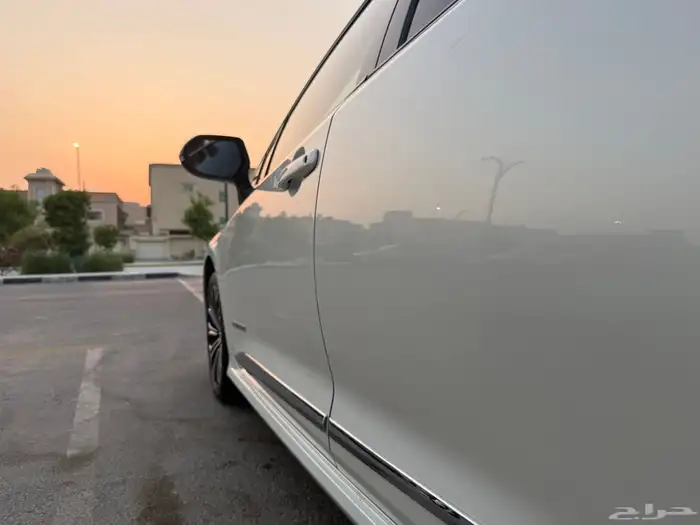 للبيع كورولا بحالة ممتازة جدا 30