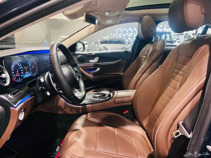 مرسيدس 2018 E300 ( بحاله ممتازه) 4
