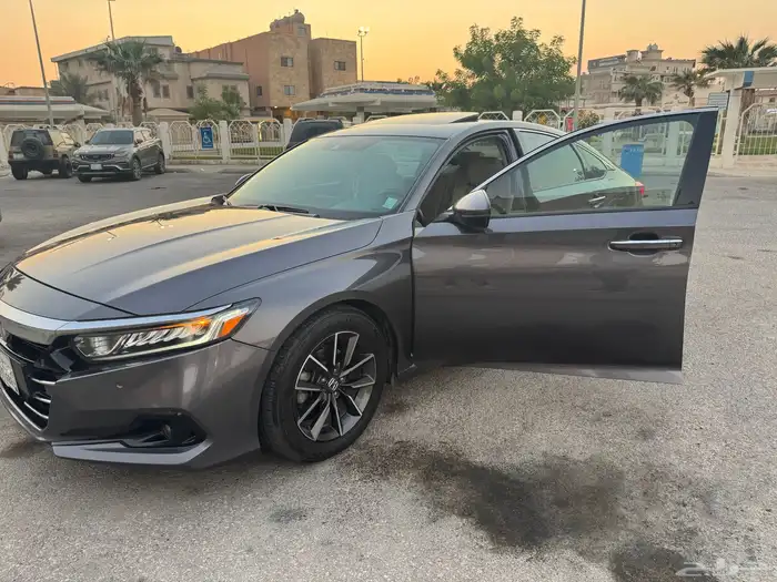 للبيع هوندا أكورد 2022 فل كامل EXL 9