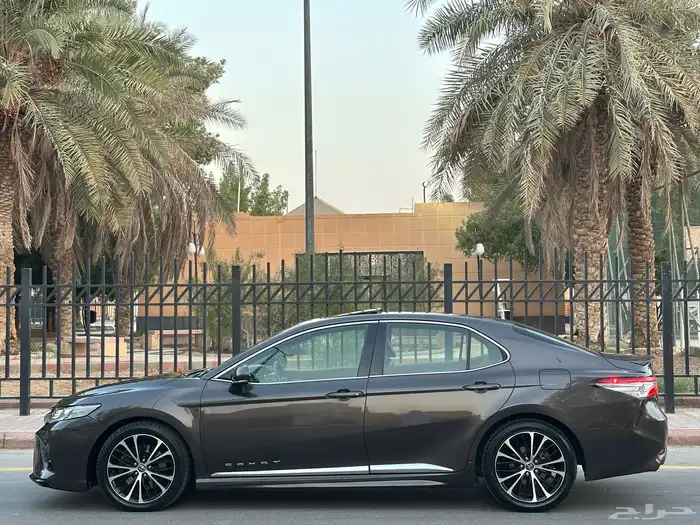 تويوتا كامري SE موديل 2019 سعودي فل كامل 4