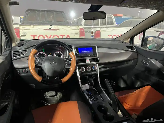 ميتسوبيشي اكسباندر كروز 2023 فل كامل مصدوم 11