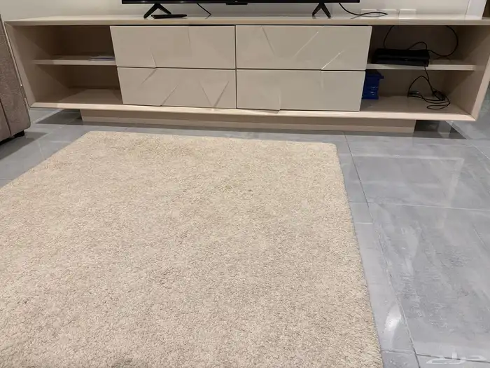 طاولة تلفزيون 3