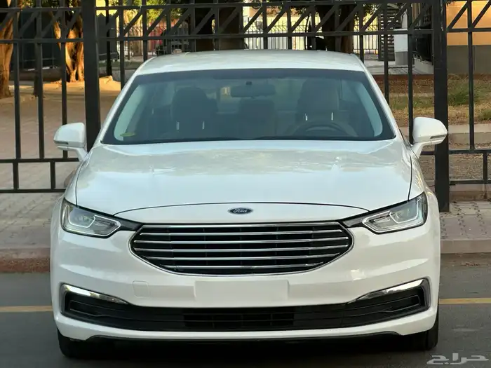 فورد تورس موديل 2022 سعودي تماتيك 8