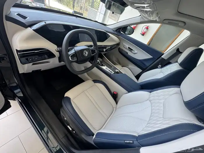 سيارة دونج فينج هيوج 2025 3