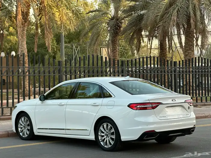 فورد تورس موديل 2022 سعودي تماتيك 4